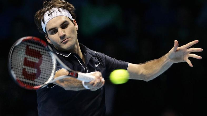 Federer je bil ob neprijetnem vprašanju nekoliko vzvišen in osoren. (Foto: Reute
