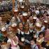 Oktoberfest München praznik pivo
