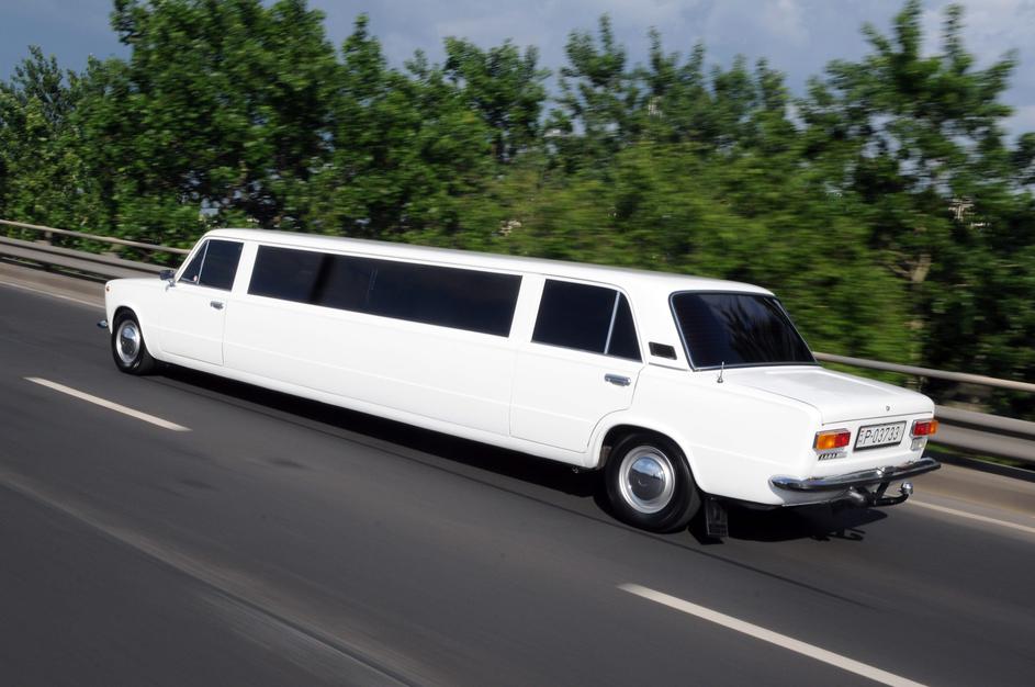 Lada limuzina