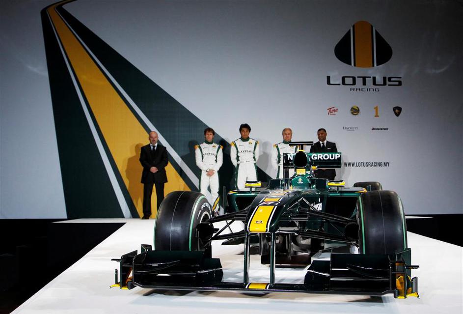 predstavitev dirkalnik 2010 Lotus Trulli Kovalainen