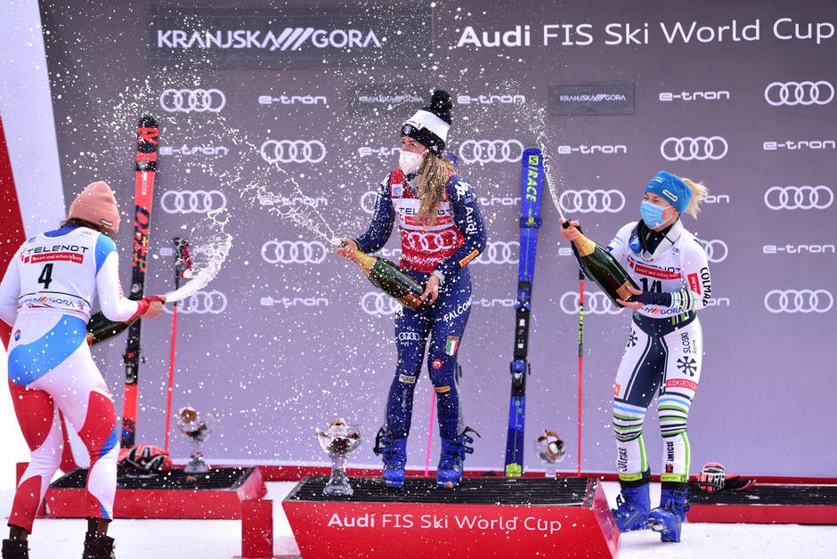 Meta Hrovat zlata lisica | Avtor: Epa