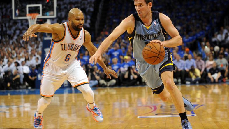 Derek Fisher Beno Udrih Oklahoma City Thunder Memphis Grizzlies NBA končnica
