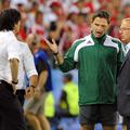 Damir Skomina je zaradi prepira avstrijskega in nemškega selektorja poslal na tr