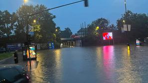 Poplavljena cesta v Ljubljani