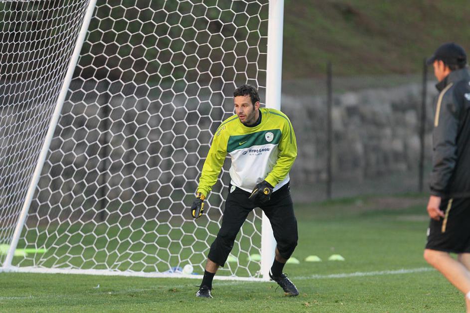 Koliko časa bo Samir Handanović še ostal v Vidmu? (Foto: MC NZS.si)