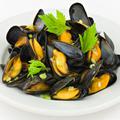 Recept z vermutom in komarčkom je nedvomno vredno preizkusiti.