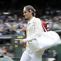 Kljub prekinitvi je Roger Federer še 64-ič zaporedoma s svete trave "sestopil" k