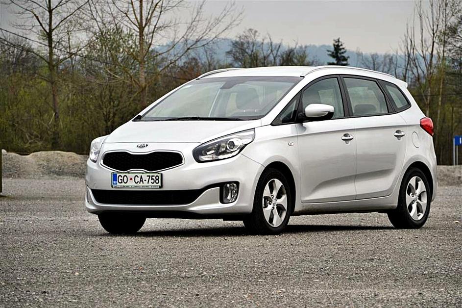 Kia carens