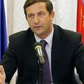 Erjavec meni, da bi sanacijo lahko izvedla samo vojska.