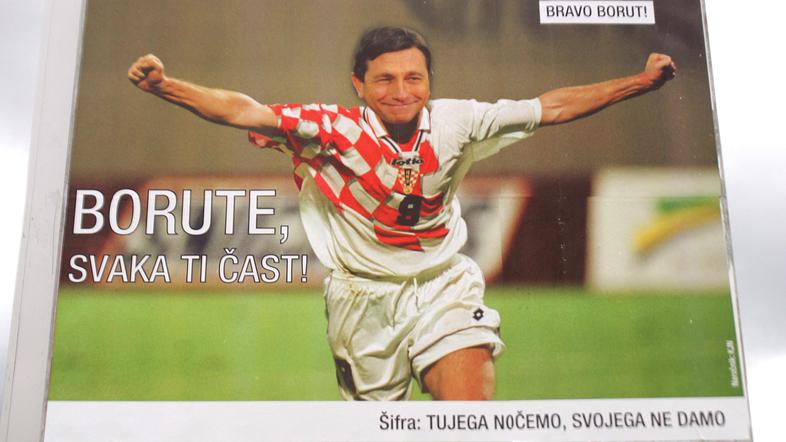 Popović je na domnevno duhovit, v bistvu pa  žaljiv oziroma šovinističen način i