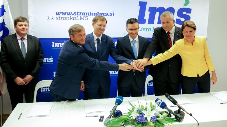 Prvak LMŠ Marjan Šarec, predsednik SD Dejan Židan, prvak SMC Miro Cerar, predsednica SAB Alenka Bratušek in prvak DeSUS Karl Erjavec