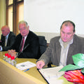 Borut Novak, direktor občinske uprave, župan Alojzij Muhič in Slavko Janežič odl