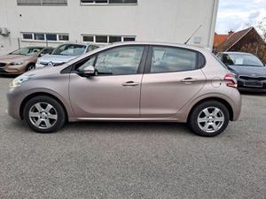Peugeot 208 208 1,2 VTi STYLE