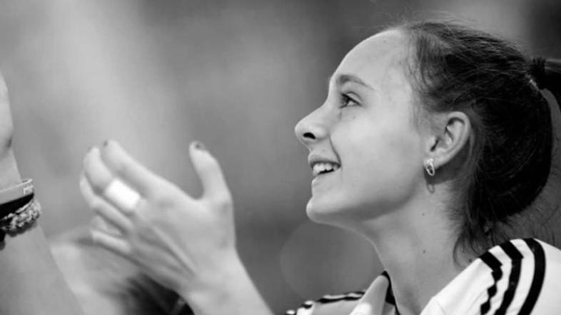 Šport: Slovenka, ki pri 16 letih pometa s konkurenco - Sara Čopar