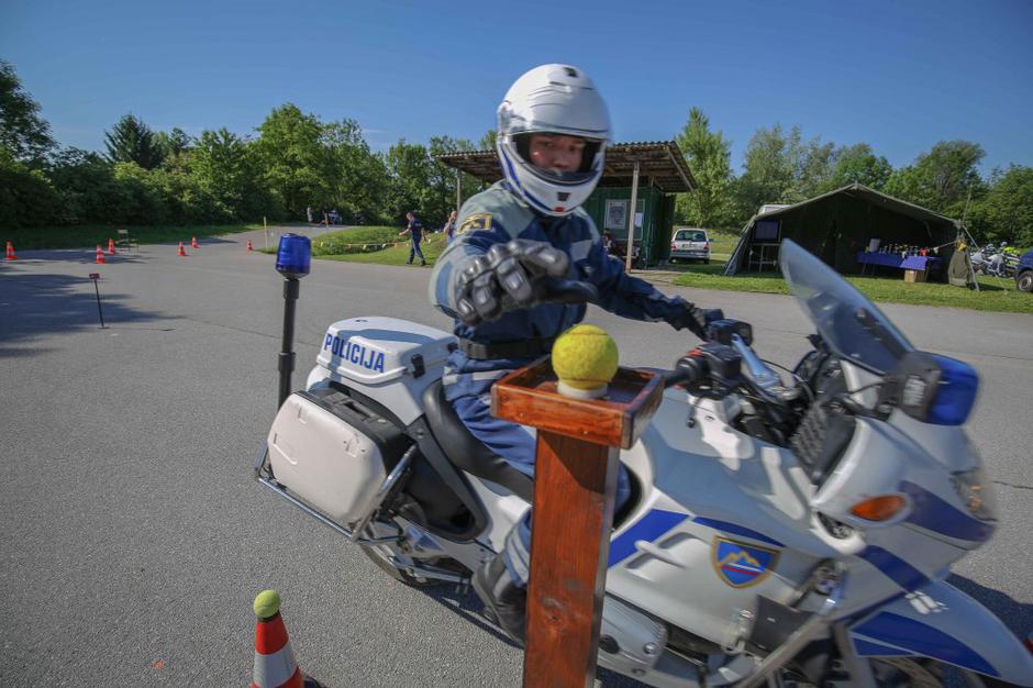 policist motorist | Avtor: Saša Despot