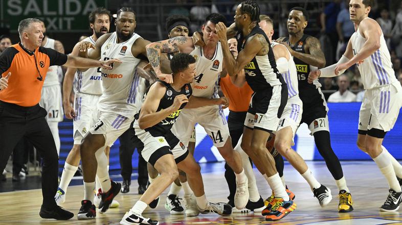 Pretep na tekmi Real Madrid : Partizan