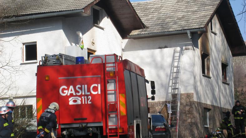 Stanovanjska hiša v Volovniku v Občini Krško, v kateri je zagorelo 22. marca. Ga