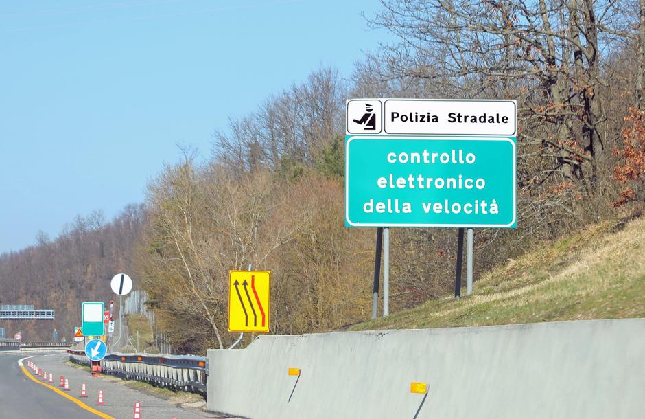 italijanska avtocesta obvestilo o kontroli hitrosti | Avtor: Profimedia