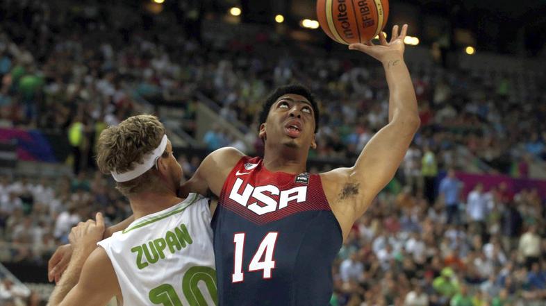 Anthony Davis Miha Zupan Slovenija ZDA Mundobasket četrtfinale