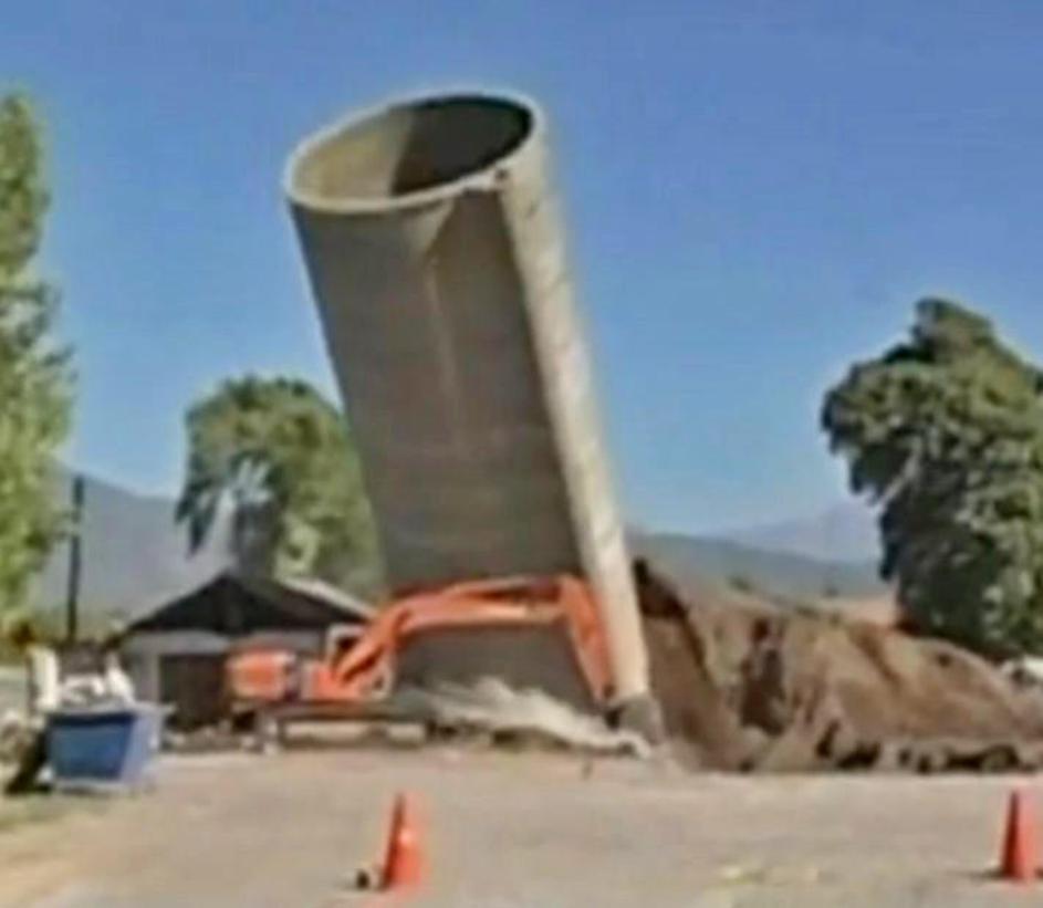 Silos je padel na napačno stran. (Foto: YouTube)