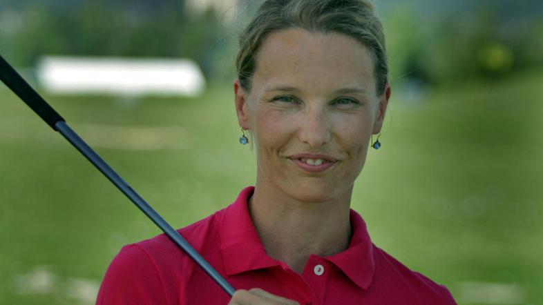 Jerneja Perc (levo) se je skupaj s sestro Špelo v zadnjih letih posvetila vadbi 