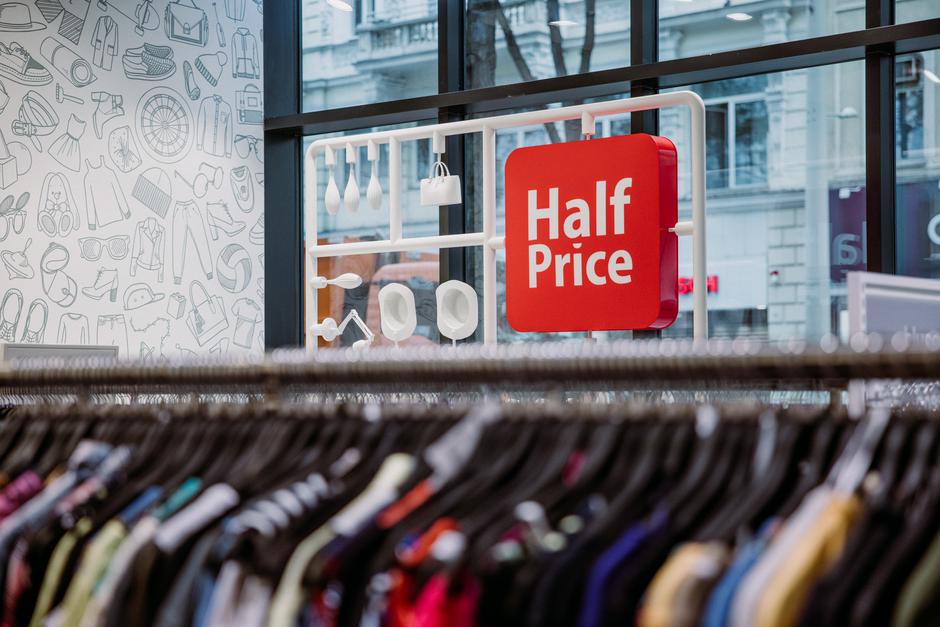 HalfPrice | Avtor: HalfPrice