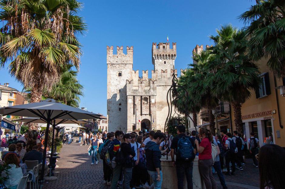 gardsko jezero Sirmione italija | Avtor: Profimedia