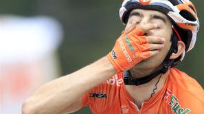 Nieve se je takole razveselil zmage na 15. etapi Gira. (Foto: Reuters)