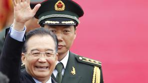 KItajski premier je že prispel v Seoul. (Foto: Reuters)