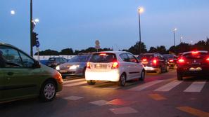 Ljubljana 24.08.10, stozice, gneca okrog stadiona, promet, foto: bralec