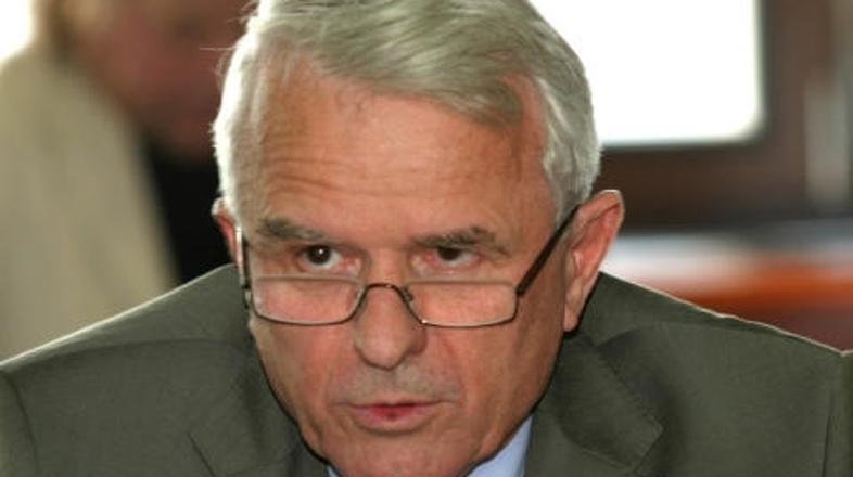 Prihodnje leto že gospodarska rast, vendar tega ne moremo napovedati z gotovostj