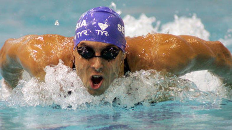 Milorad Čavić je lastnik svetovnega rekorda na 100 m delfin.