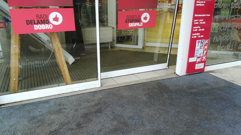 Vlom v Mercatorjevo trgovino