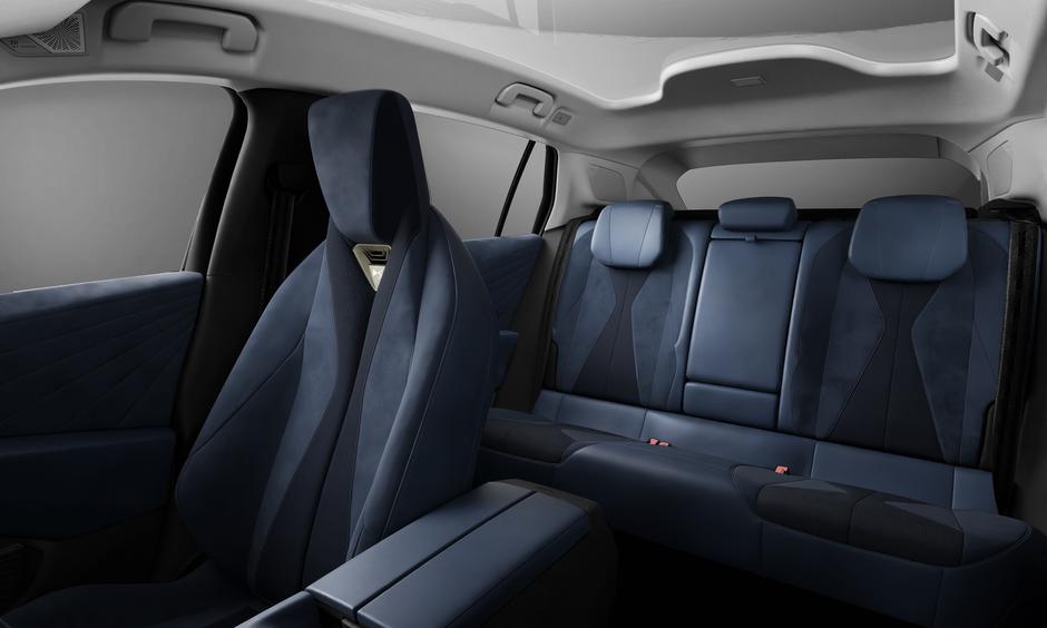 DS N°7 | Avtor: DS Automobiles