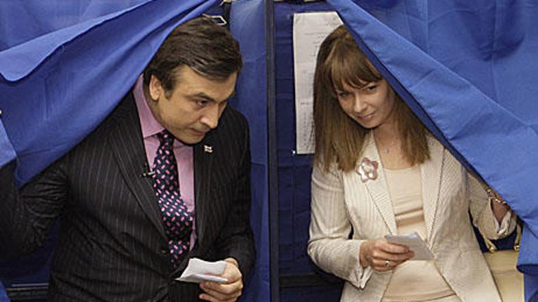 Zdajšnji in po vsej verjetnosti tudi bodoči predsednik Mihail Sakašvilij skupaj 