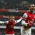 premier liga arsenal aston villa cazorla monreal