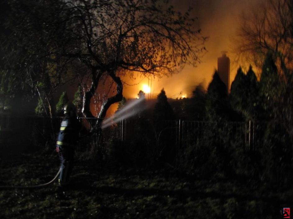 požar, Brezje, ogenj, gasilci, gasilec