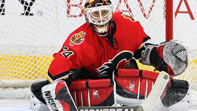 Mikka Kiprusoff je ostal nepremagan v drugi in tretji tretjini.