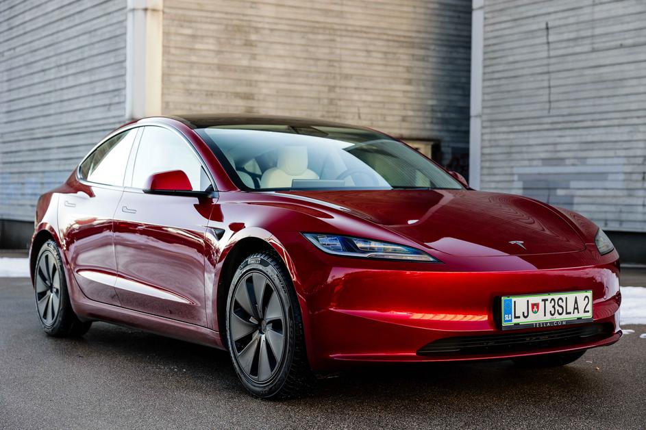 Tesla model 3