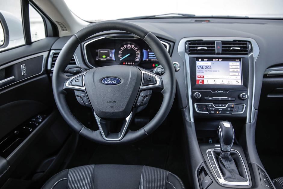 Ford Mondeo Hybrid | Avtor: Saša Despot