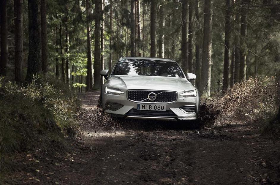 Volvo V60 cross country