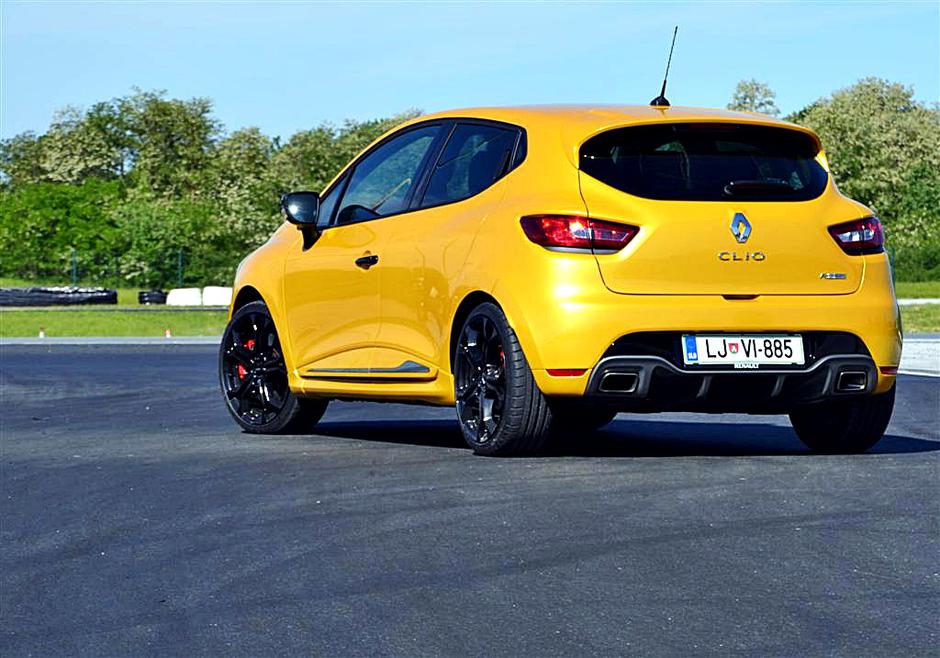 Renault clio RS | Avtor: Gregor Prebil