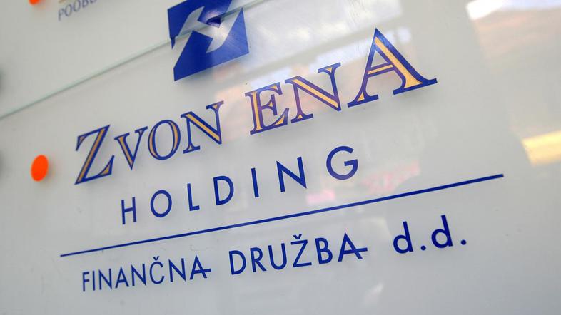 Uprava insolventnega Zvon ena holdinga je predlagala, da bi v T-2 vložila 600 ti