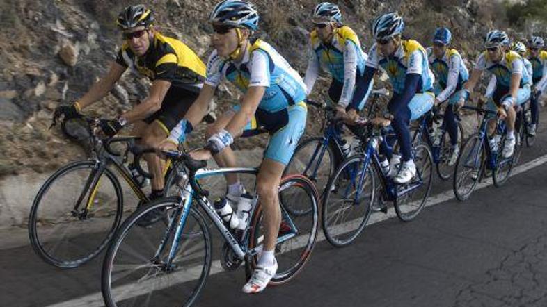 Brajkovič in Armstrong sta dres Astane zamenjala za RadioShack. (Foto: Reuters)