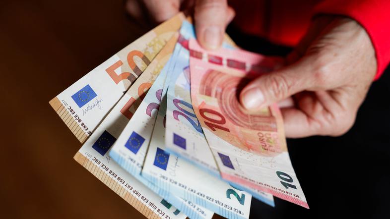 denar, bankovci, gotovina