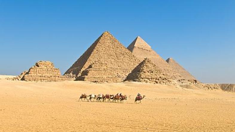 Iz Egipta je Nefretete pripotovala v Nemčijo.