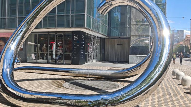 Fontana na Slovenski cesti v Ljubljani