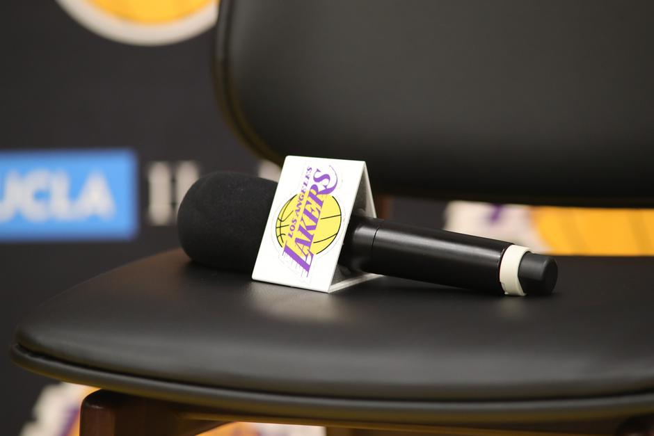 mikrofon lakers | Avtor: Profimedia