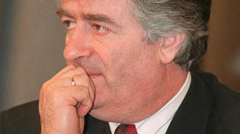 Članom Karadžićeve družine so odvzeli osebne dokumente, saj obstaja utemeljen su