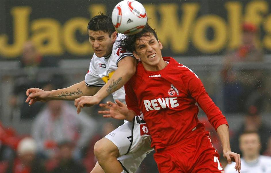 Pedro Geromel Raul Bobadilla